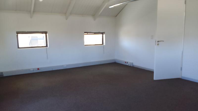 To Let commercial Property for Rent in Parow North Western Cape